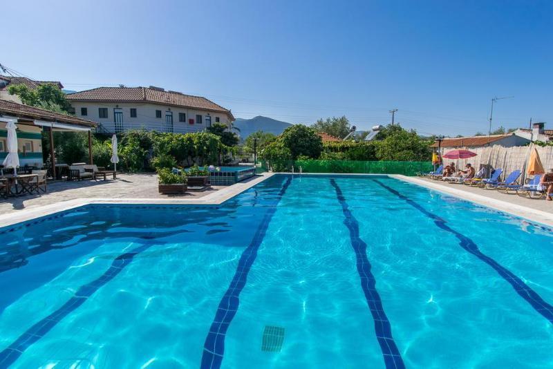 Tsolakis Studios & Apartments Лаганас Экстерьер фото